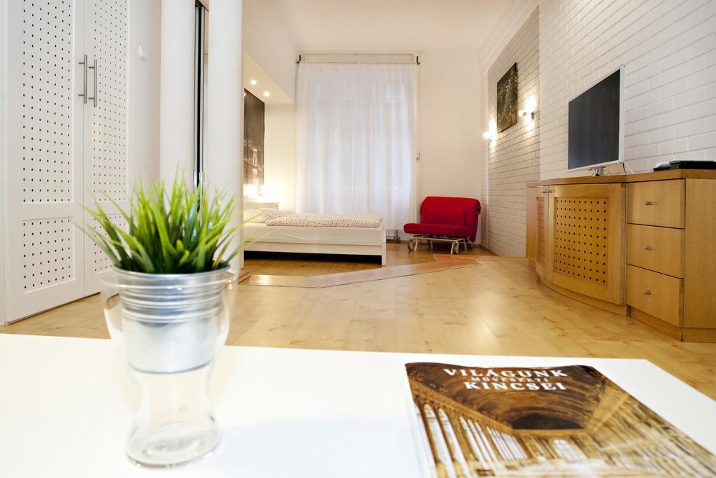 Diana Apartment On Vaci Utca Budapest Ngoại thất bức ảnh
