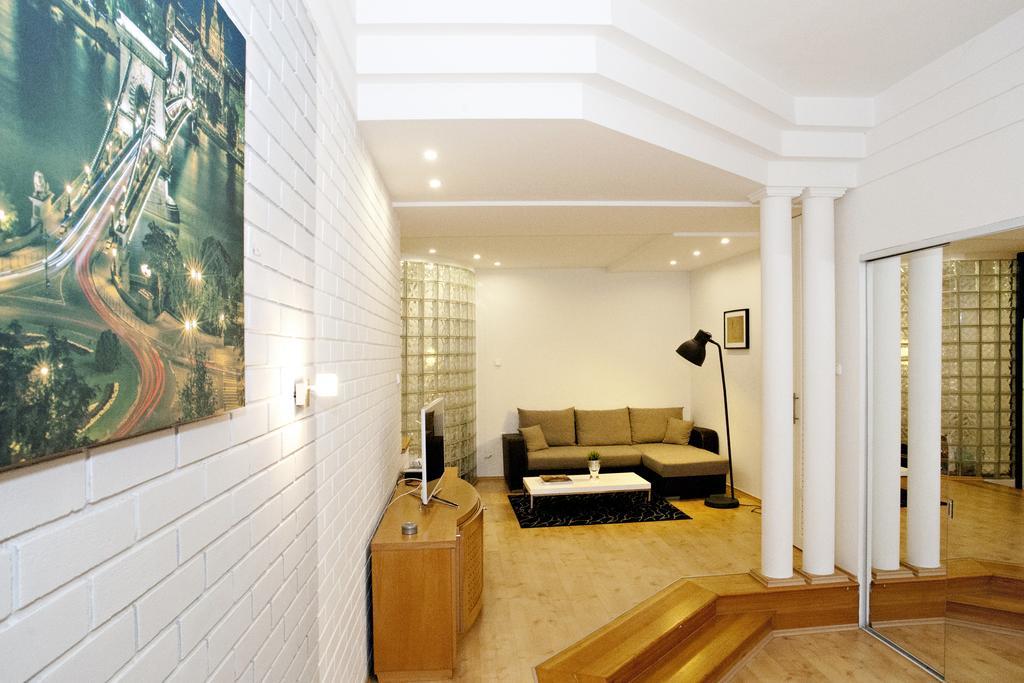 Diana Apartment On Vaci Utca Budapest Ngoại thất bức ảnh